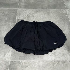 COPY - Alo workout short dress size small